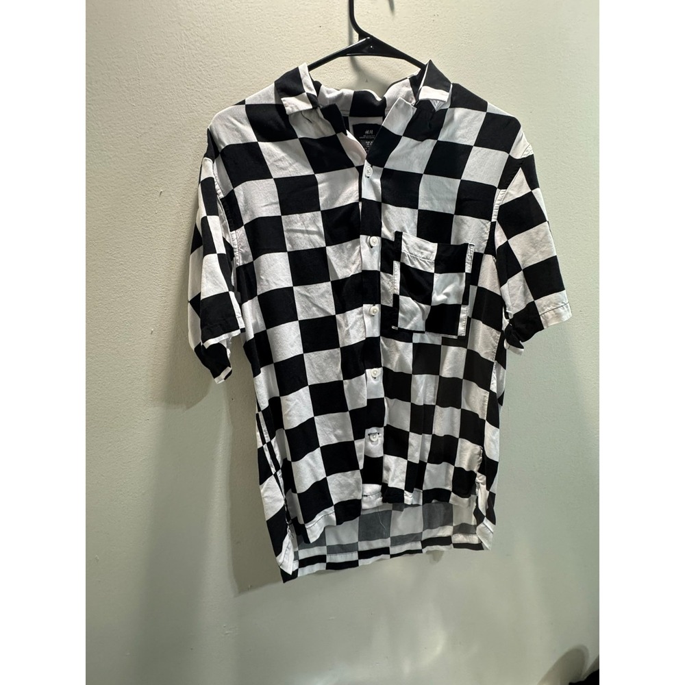 H&M - WHITE & BLACK CHECKERED SHIRT - SIZE XS